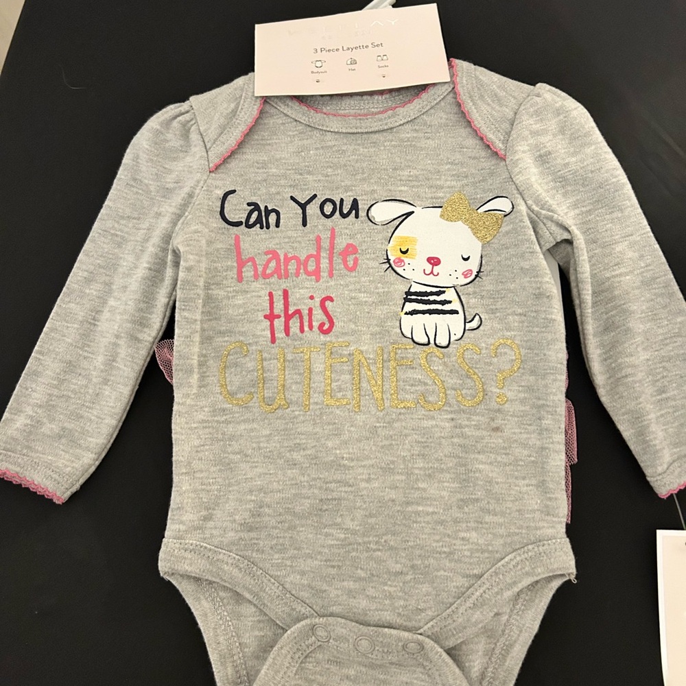 NWT WeePlay 3 Pc Layette Set/Size 0-3 Months